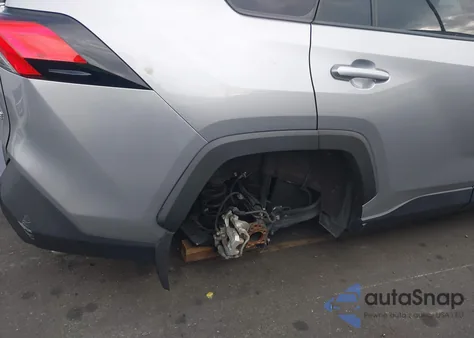 2024 Toyota Rav4 Xle Premium from USA, damaged, VIN 2T3C1RFV0RC260667